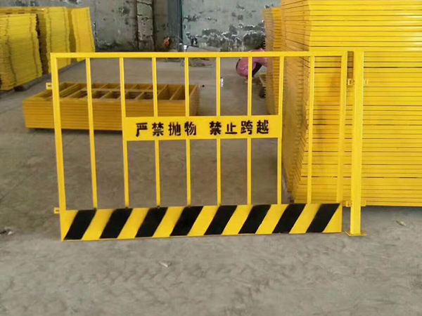 工地护栏 - 安平县博丰金属丝网制品厂图片6