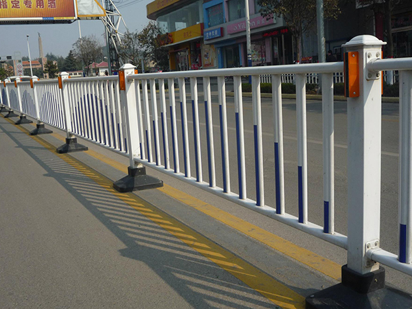 公路护栏 - 安平县博丰金属丝网制品厂图片5